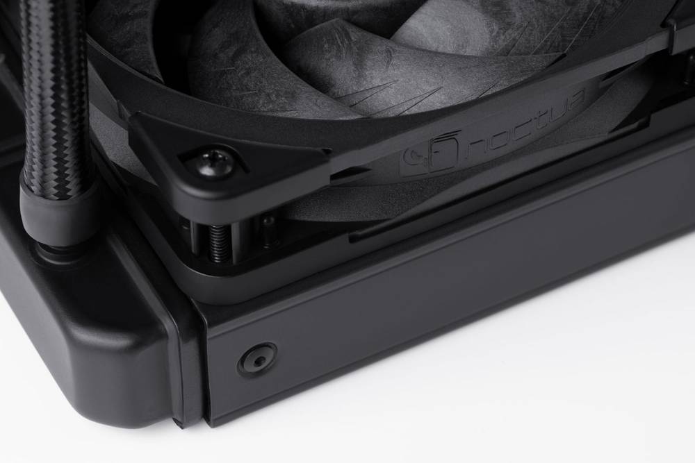 Noctua NA-SAVG1 chromax.black