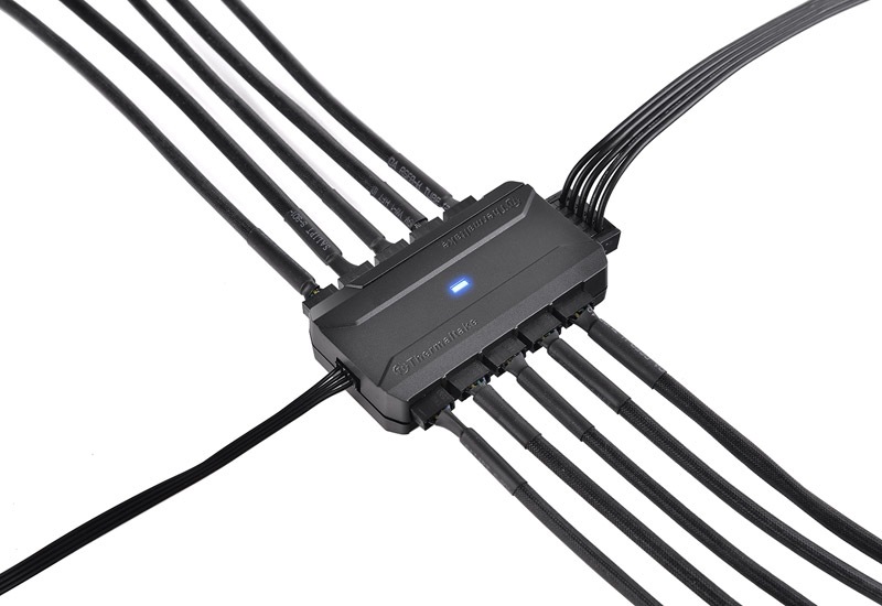 �ڼ�󤻾��ʡ�Ǽ���׳�ǧ�� Thermaltake Commander FP (AC-023-AN1NAN-A1)