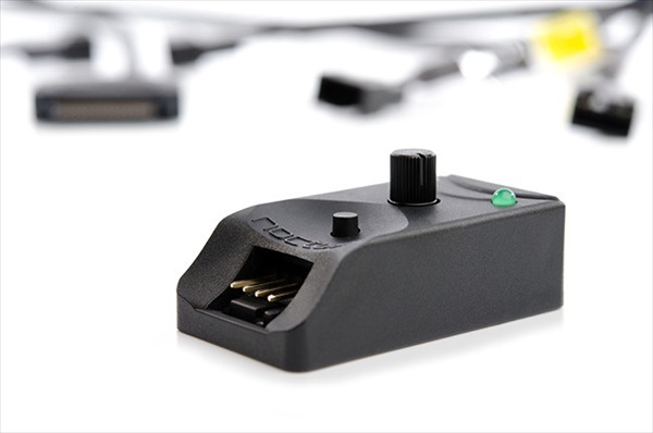 Noctua NA-FC1��Fan controller