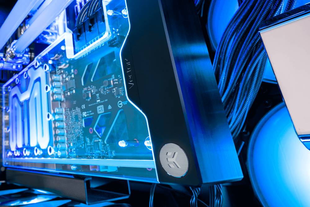 �ڼ�󤻾��ʡ�Ǽ���׳�ǧ�� EK WaterBlocks EK-Loop Vertical GPU Holder EVO - Gen4 Riser (shifted)