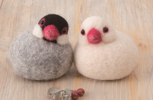 ４４１－６１１　桜文鳥と白文鳥