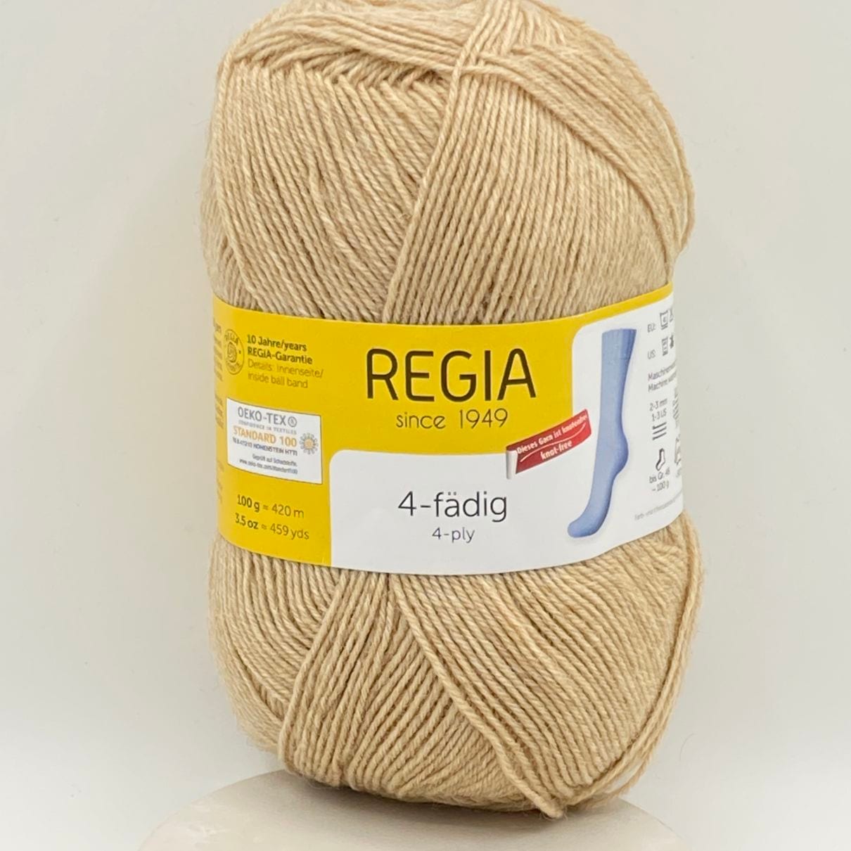 REGIA Uni　4ply 100g　＃0017