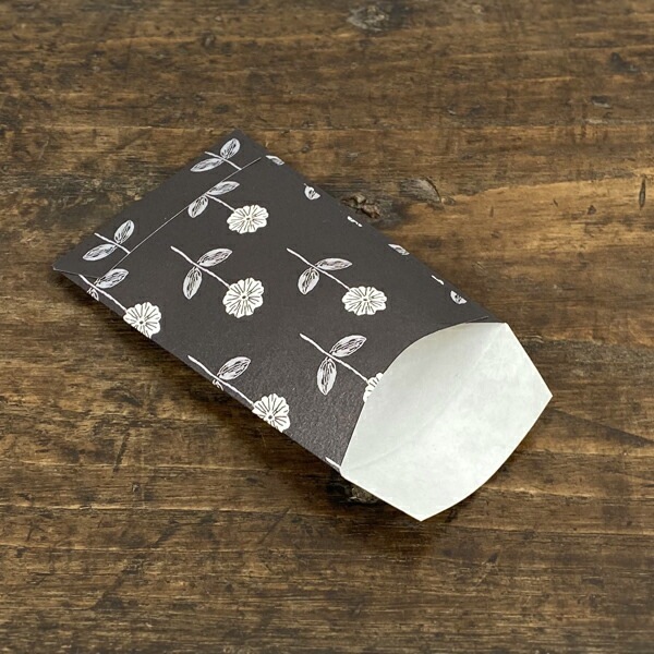 ぷちお　様 祝儀袋｜金封 刺繍 おとし玉 置物柄 巳(25685006)｜ミドリ