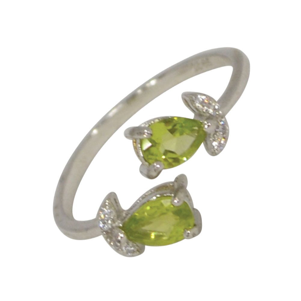 ペリドット<br>silver925製リング<br>フリーサイズ<br>ポジティブ/明るさ<br>★★★★★
