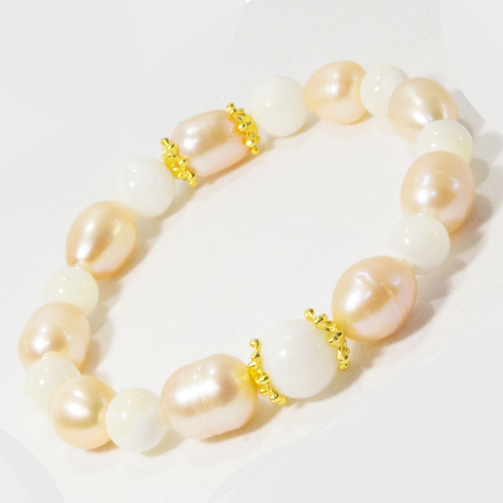 ピンク淡水パール/マザーオブパール<br>ブレスレット<br>癒し/女性らしさ<br>石ランク/★★★☆☆