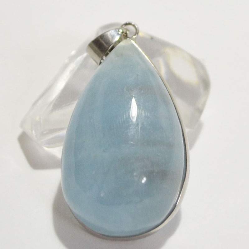 アクアマリン<br>ネックレストップ<br>TYPE：12/一点もの<br>恋愛/結婚/海難事故防止<br>石ランク/★★★★☆