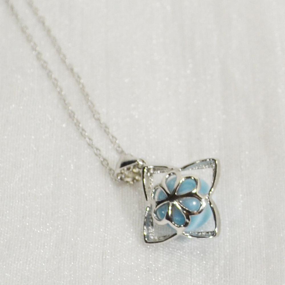 ラリマー<br>silver925製ネックレス<br>四葉モチーフ/シルバーカラー<br>癒し/対人<br>★★★★★