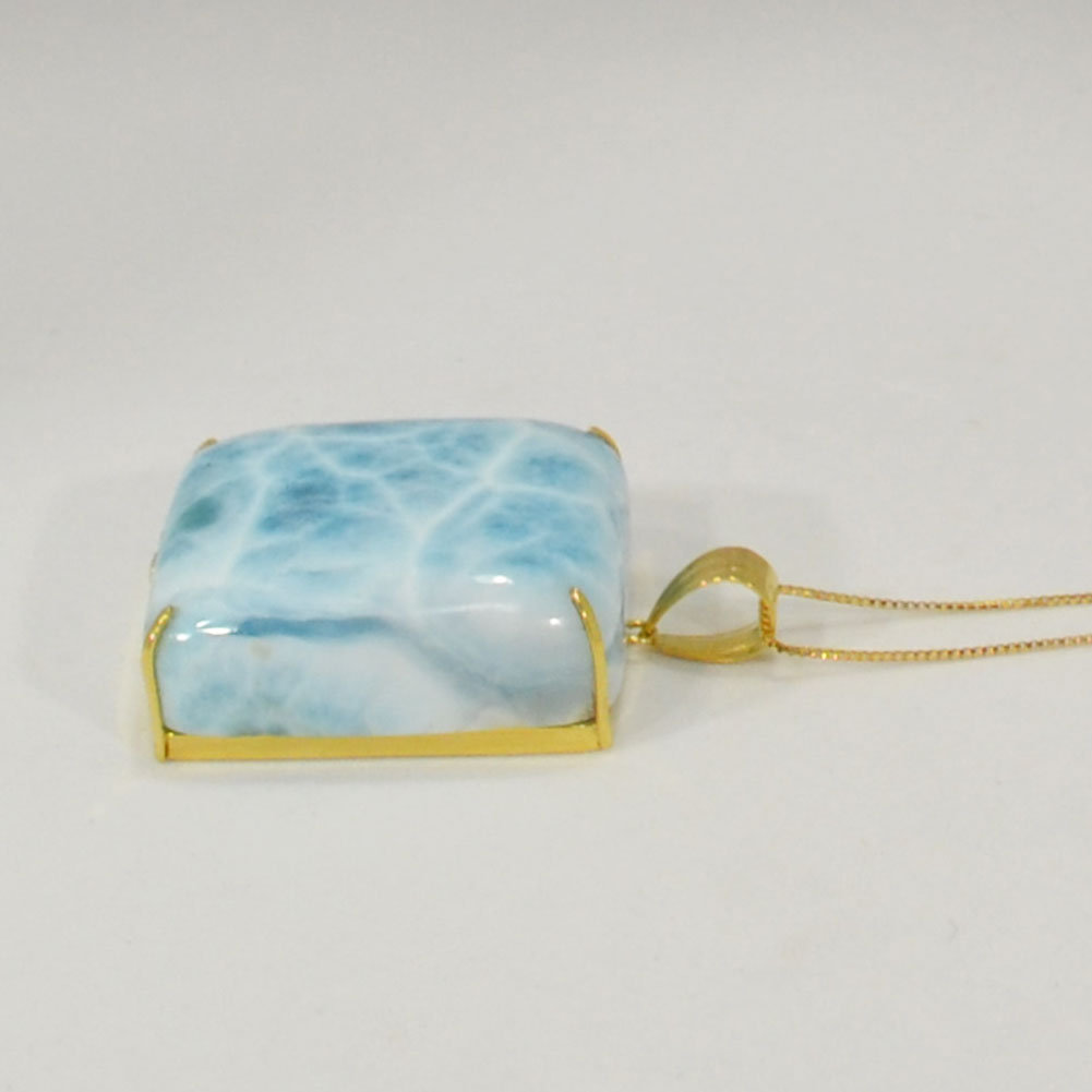 ラリマー<br>K18ネックレス<br>81カラット<br>癒し/対人<br>★★★★★