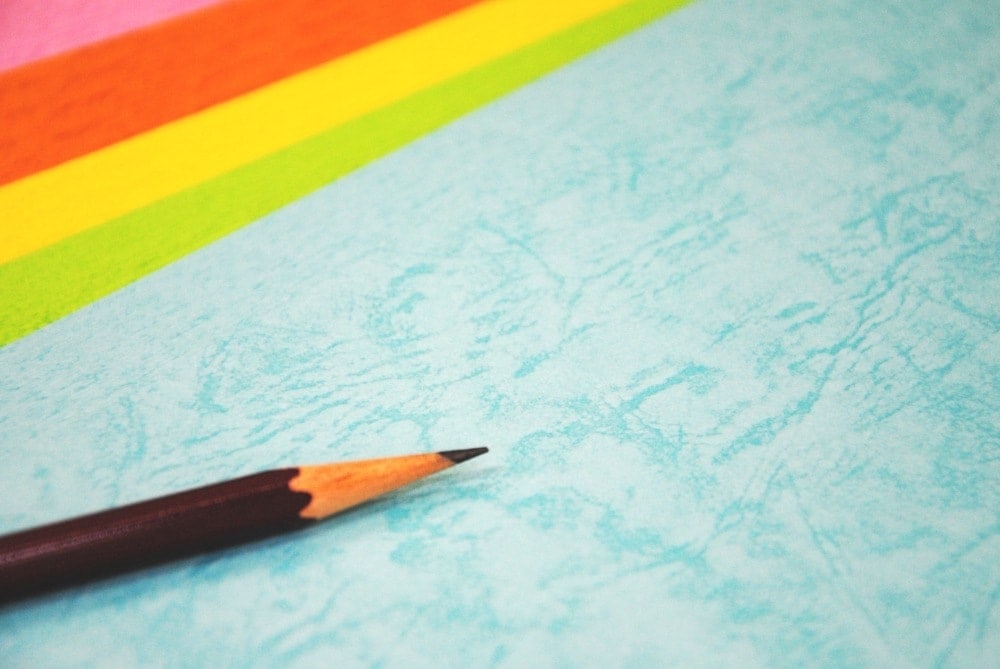 調査報告書の表紙（名入れ・デザインA）　レザック66・175kg　A3ワイド（302×430mm）　2つ折り仕上がり