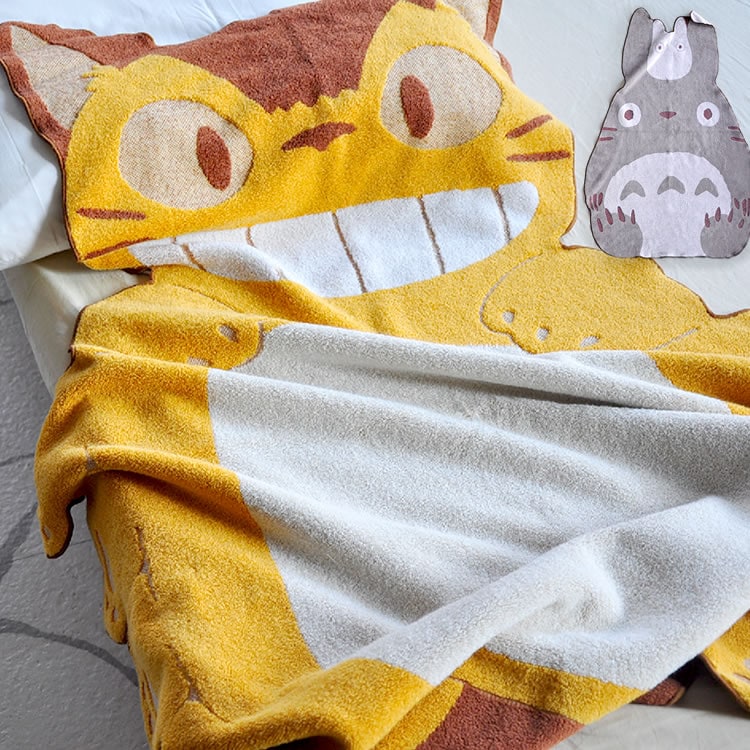 お昼寝ケット トトロ ねこバス ダイカットタオルケット