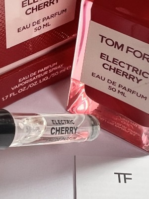 ���쥯�ȥ�å� �����꡼ ������ �ѥ�ե��� TOM FORD �ȥ�ե�����  ���ȥޥ����� �̤���� ��ʬ�� �ץ쥼��� ��� �ȥ�ե�����