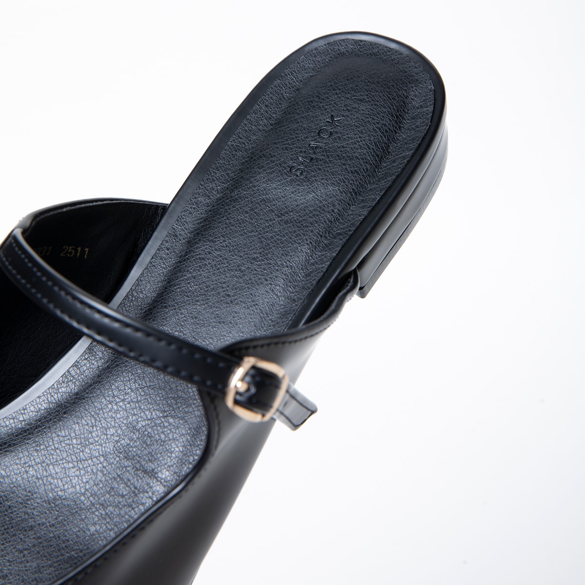 SLACK brillante@BLACK