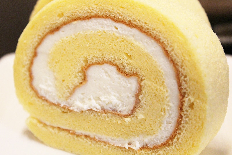 カマンベールロールケーキ 2本入