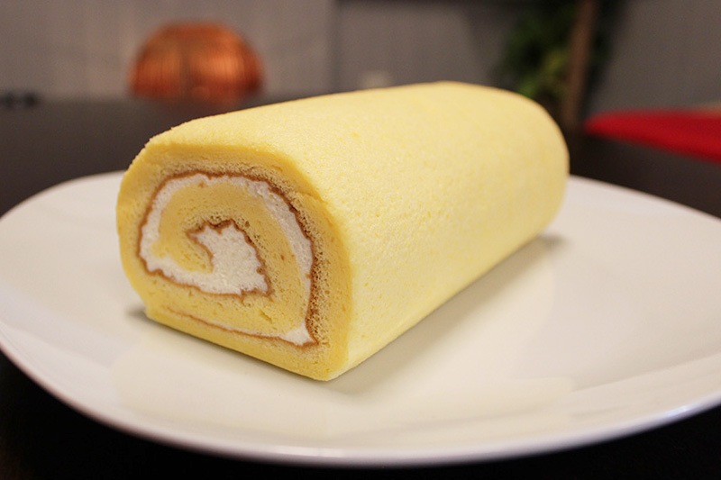 カマンベールロールケーキ 2本入