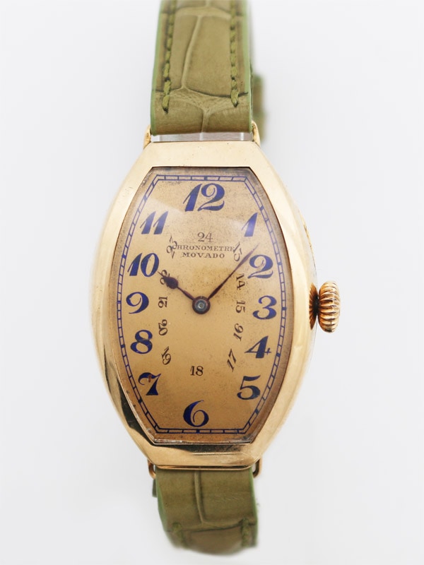 MOVADO 18Kラージ．トノー型ヒンジケースクロノメーター