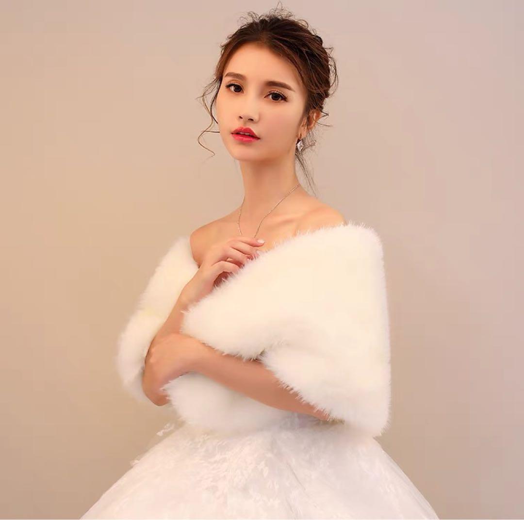 フェイクファー フェザー ショール ケープ ウェディングドレス 振袖 モコモコ ファーボレロ商品サムネ画像