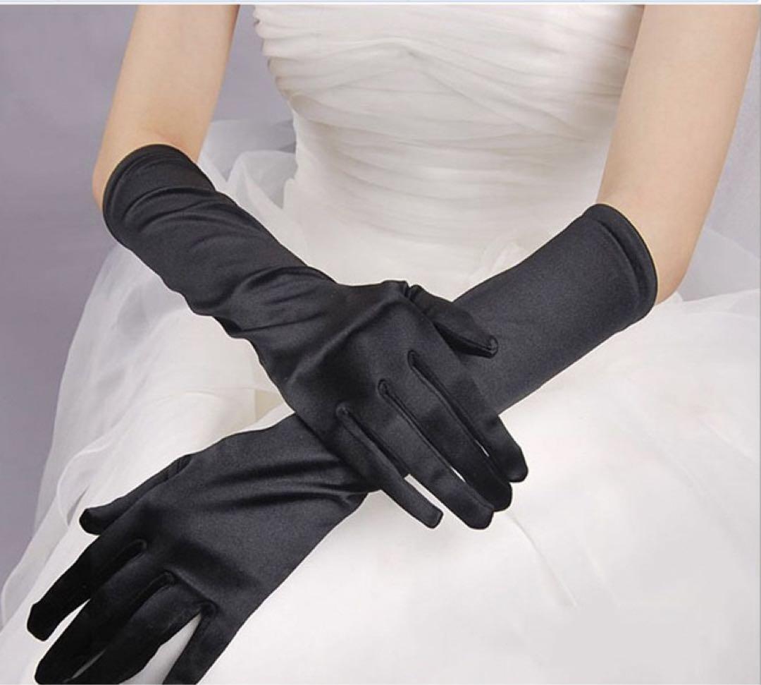 コスプレ小物無地黒光沢長手袋 日焼け防止パーティーツヤサテン48㎝ロンググローブ　商品サムネ画像