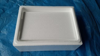 めめ 1週間以内発送 2重梱包 J8HB1 内寸300*175*60㎜の販売ページ| 発泡スチロール箱