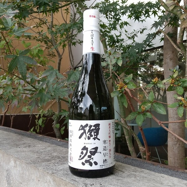 獺祭 だっさい 寒造早槽（かんづくりはやぶね）純米大吟醸39 三割九分 720ml【要冷蔵】【日本酒】【獺祭】【獺祭・正規】 グルメ 誕生日 プレゼント プチ 内祝い 定年退職 記念品 お酒