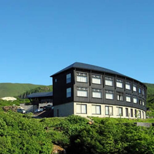 日本でもまれな強酸性のみょうばん緑ばん泉です