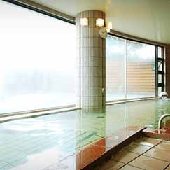 扇形大浴場(内湯)。