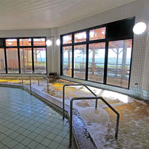 大風呂・露天風呂・ジェット風呂・水風呂・薬湯等。
