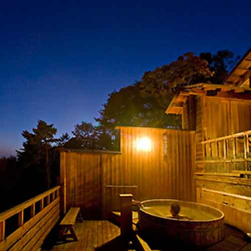 姉妹旅館「常盤館」
展望露天風呂【雲の助】