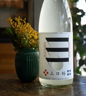 �����ܼ�ۻ��� White ���ƶ�� ���꤬���<1,800ml>