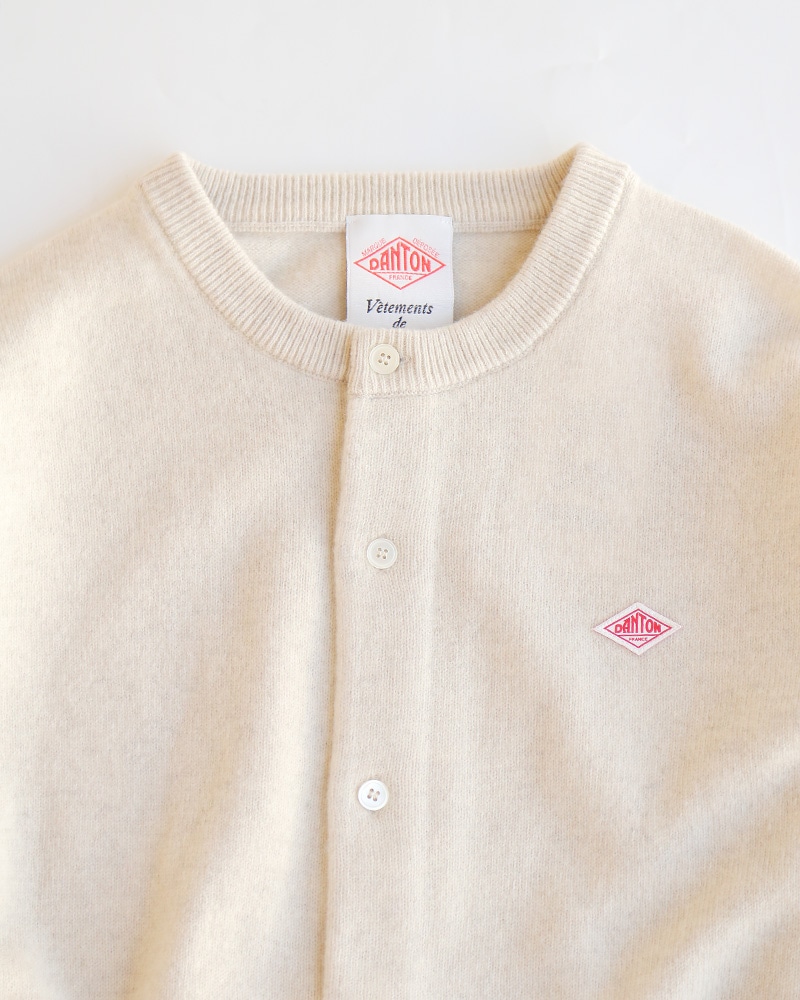 DANTON WOMEN'S LAMBSWOOL CREW NECK KNIT CARDIGAN #DT-D0031