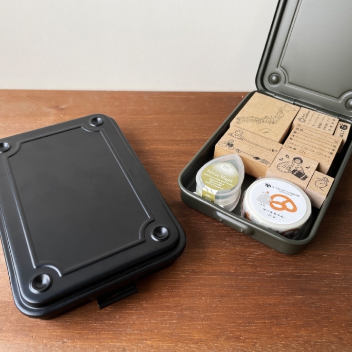 スチール製スタンプ保管箱 全2色（ブラック/モスグリーン）