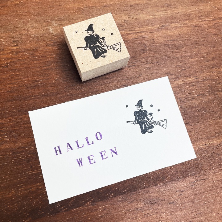 10月のマールちゃん 魔女 季節 イラストスタンプ