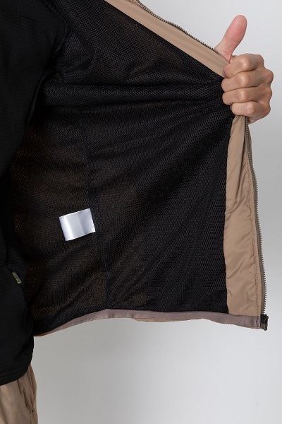 �����ƥ��֥ۥ����쥤�䡼�ɥ��㥱�å�(����˥���)��ATHLETA(�����쥿��04178J