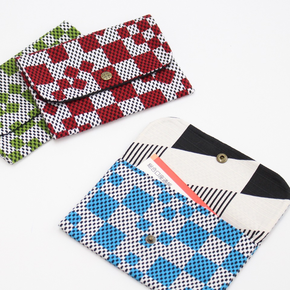 �ɻҿ���Ģ�����������/��