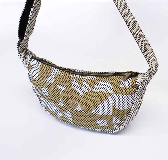 �ɻҿ�������Хå��ʾ��˴���������/�١�����