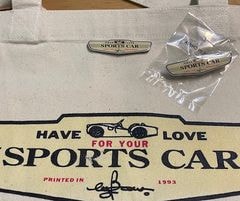 「Have Love for your Sportscar」ピンバッヂ