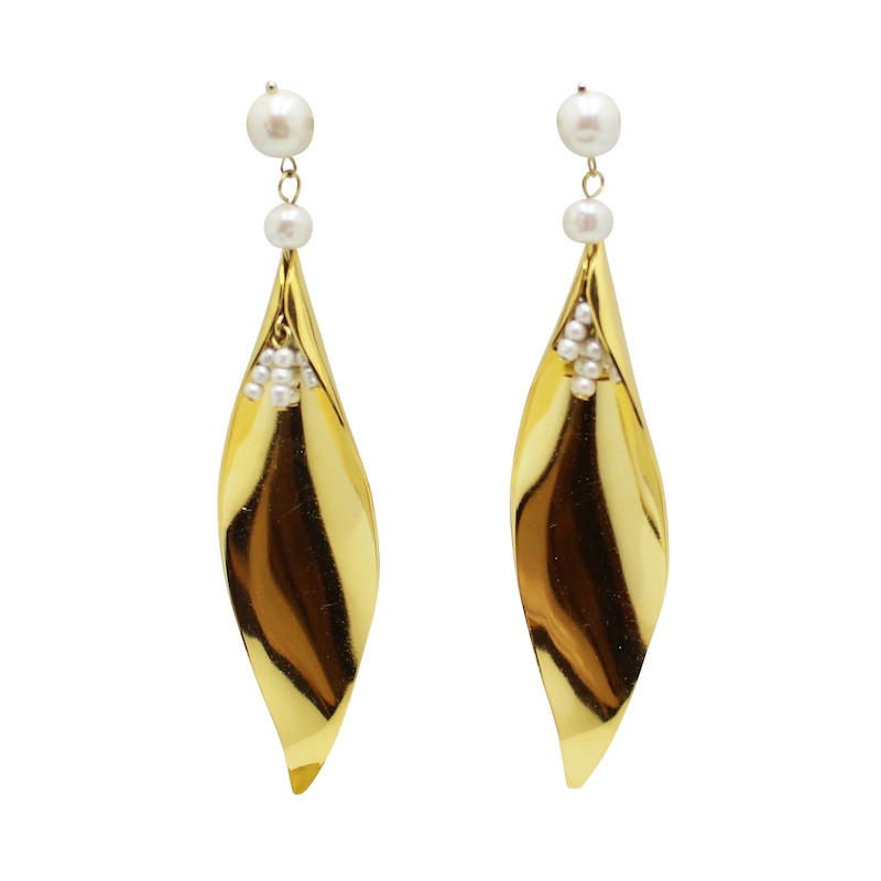 ADORE  leaf earring（アドアーリーフ）