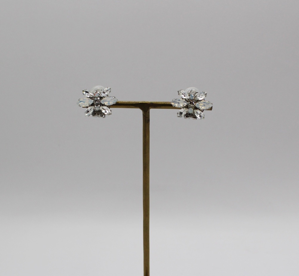 おしゃれ花嫁様ウエディングアクセサリー＆ドレスレンタル|orgablanca