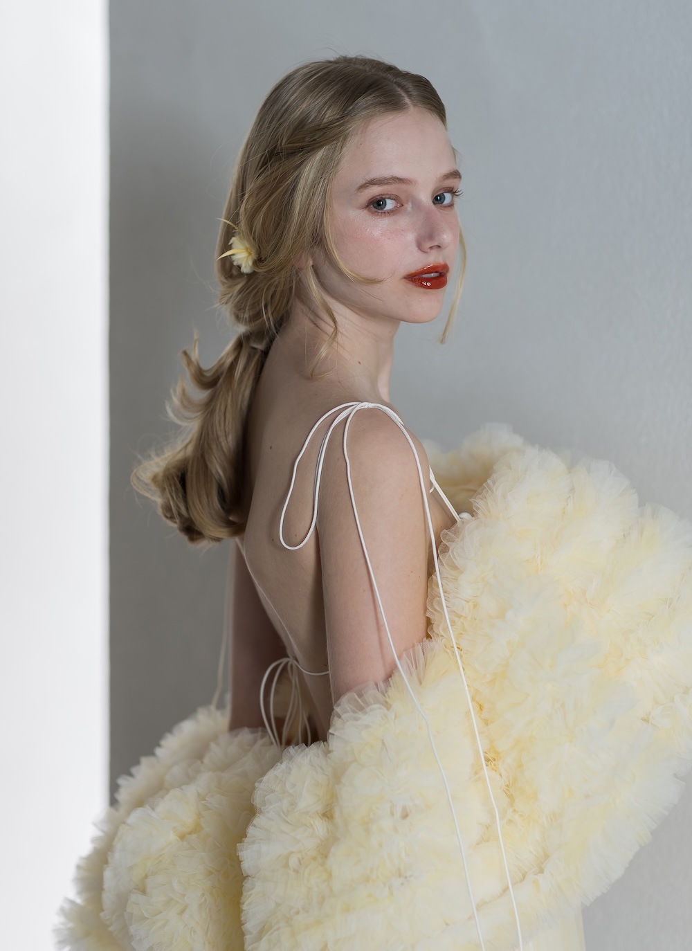 LLOW 3pin Yellow（ロー）