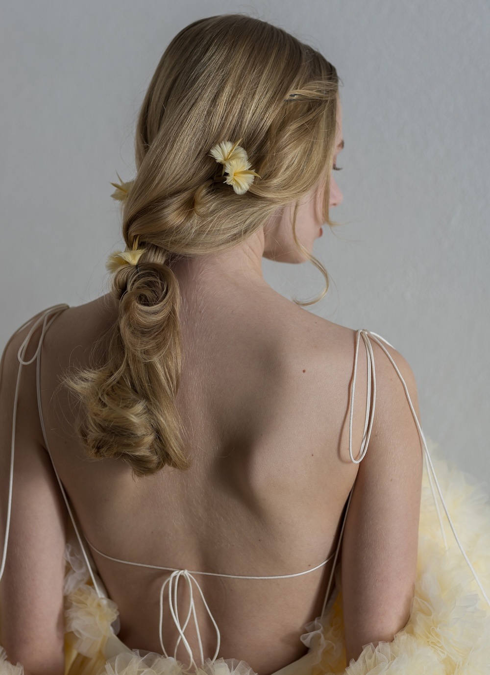 LLOW 3pin Yellow（ロー）