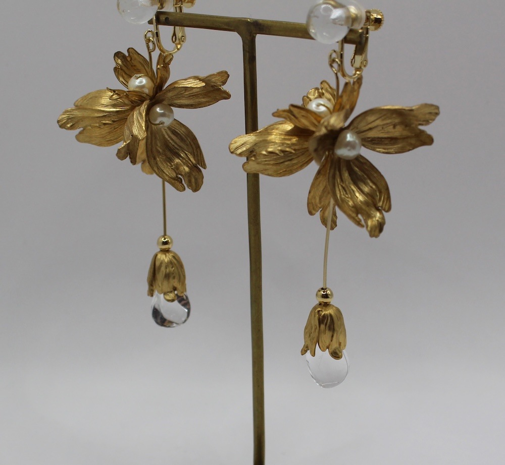 PHILLIP clear earring（フィリップ）