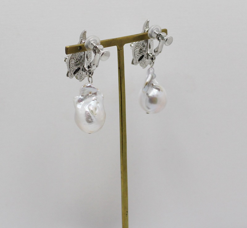 MAYLA pearl <br/>マイラパール <br/>イヤリング