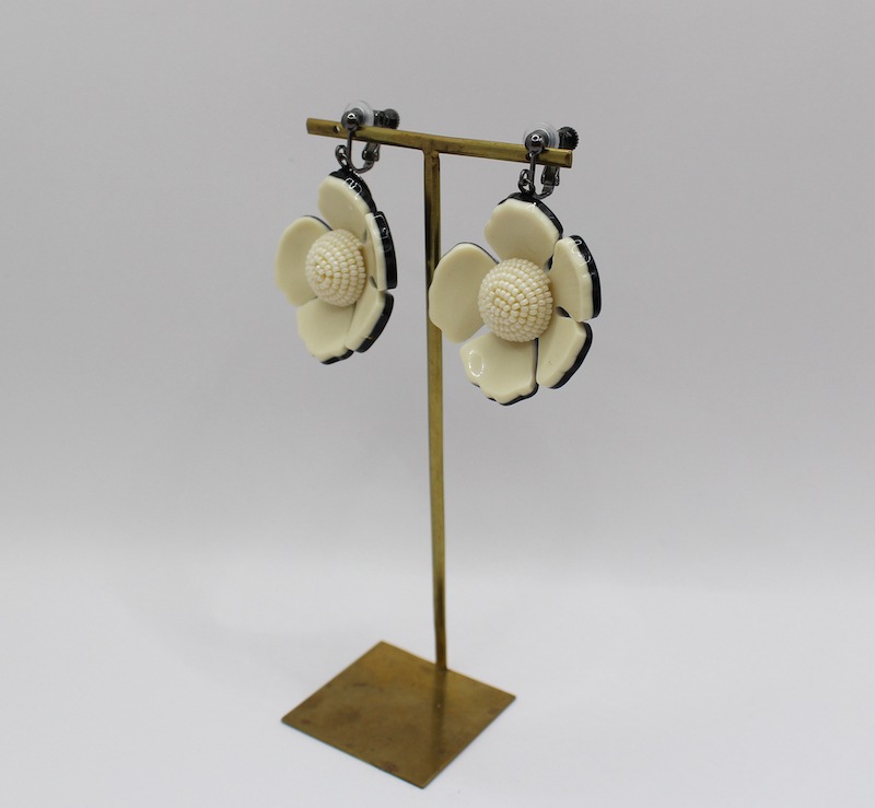 おしゃれ花嫁様ウエディングアクセサリー＆ドレスレンタル|orgablanca