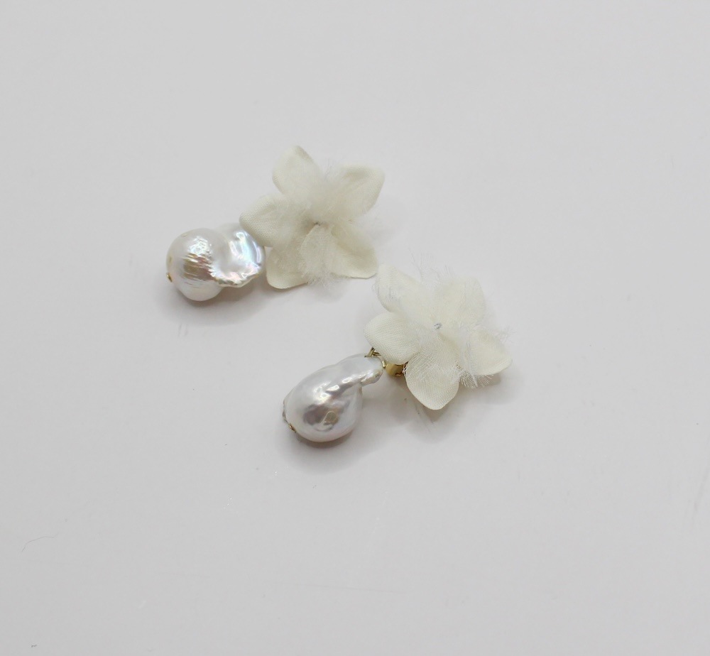 CASANDRA pearl <br/>カサンドラパール<br/> イヤリング