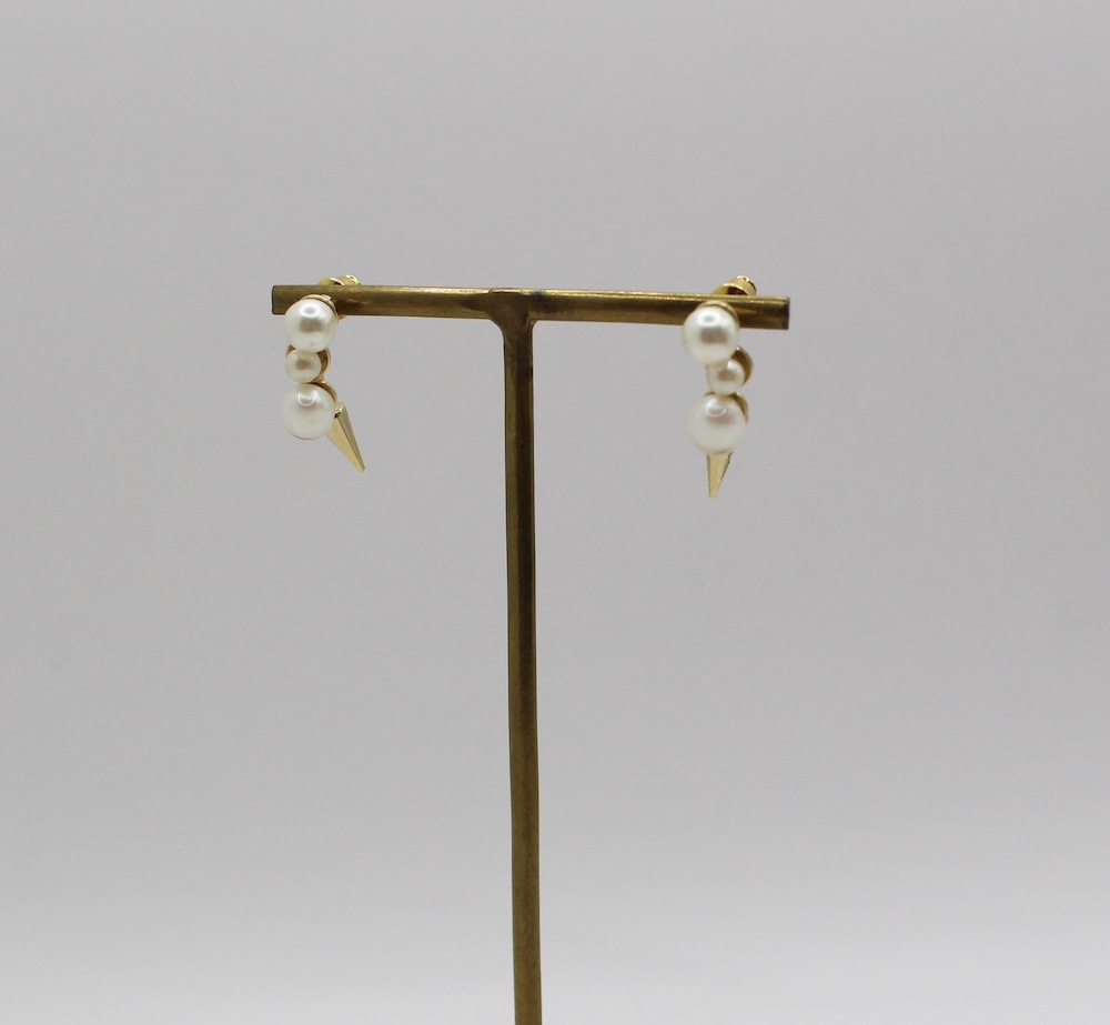 CONNOR stud Gold <br/>コナースタッズ　<br/>ピアス