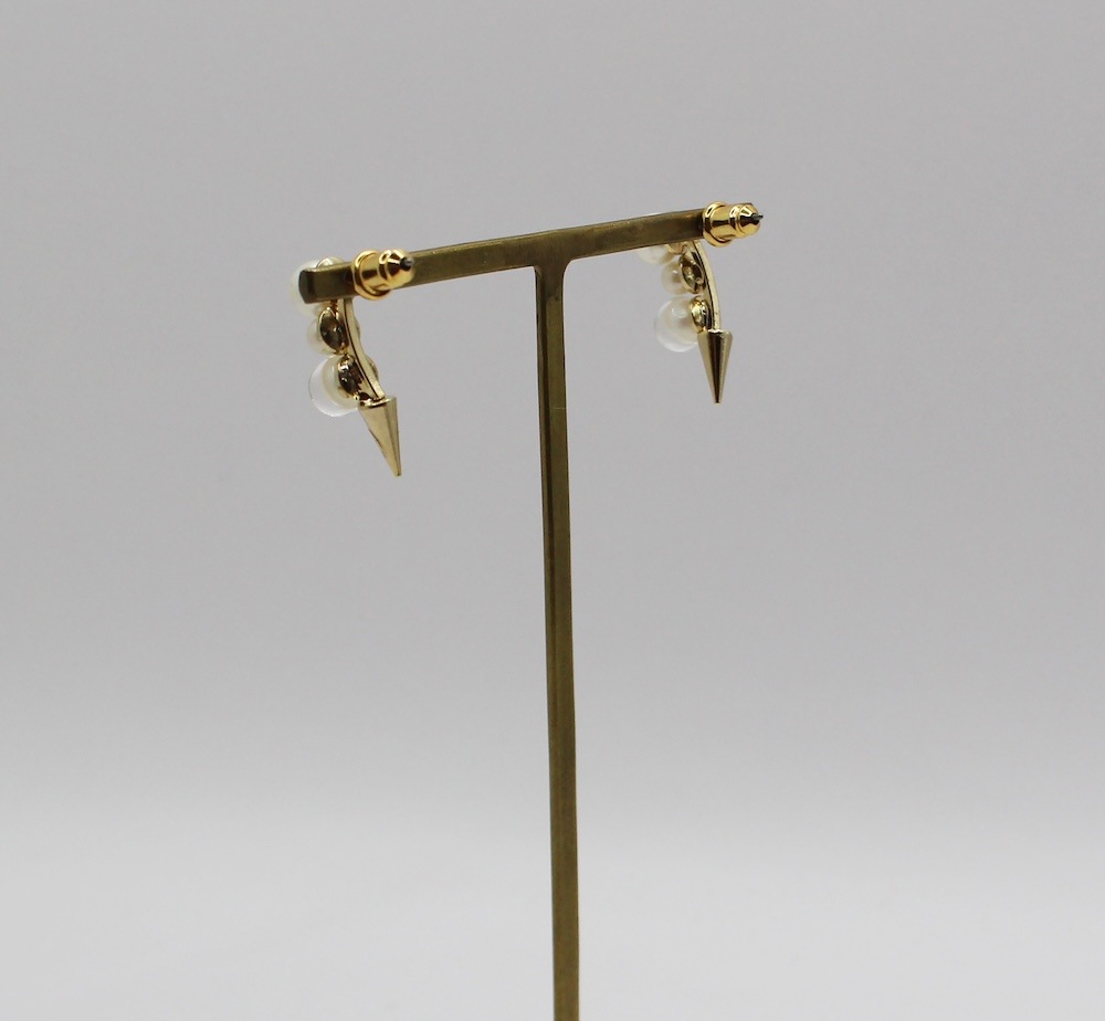 CONNOR stud Gold <br/>コナースタッズ　<br/>ピアス