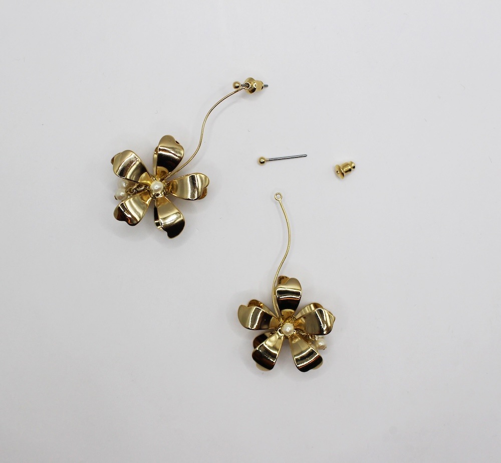 APULICA flower <br/>アプリカ <br/>イヤリング・ピアス