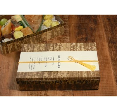 秋の生姜焼き御膳（パッケージ） (ﾊｲﾌﾞﾘｯﾄﾞ容器 MXH-210 Hのみ)  *中身･副資材は付いていません