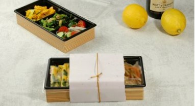 デリカセレクション （パッケージ） TMPO-20-10-3BK 蓋/三つ仕切黒中トレ―付　※掛け紙、金ゴムは付いていません