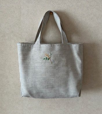ミモザと猫の刺繍ハンドメイドバッグ　MML-1
