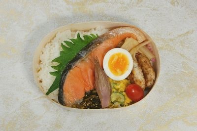 秋鮭弁当 (FLR-06B 楕円 本体のみ)